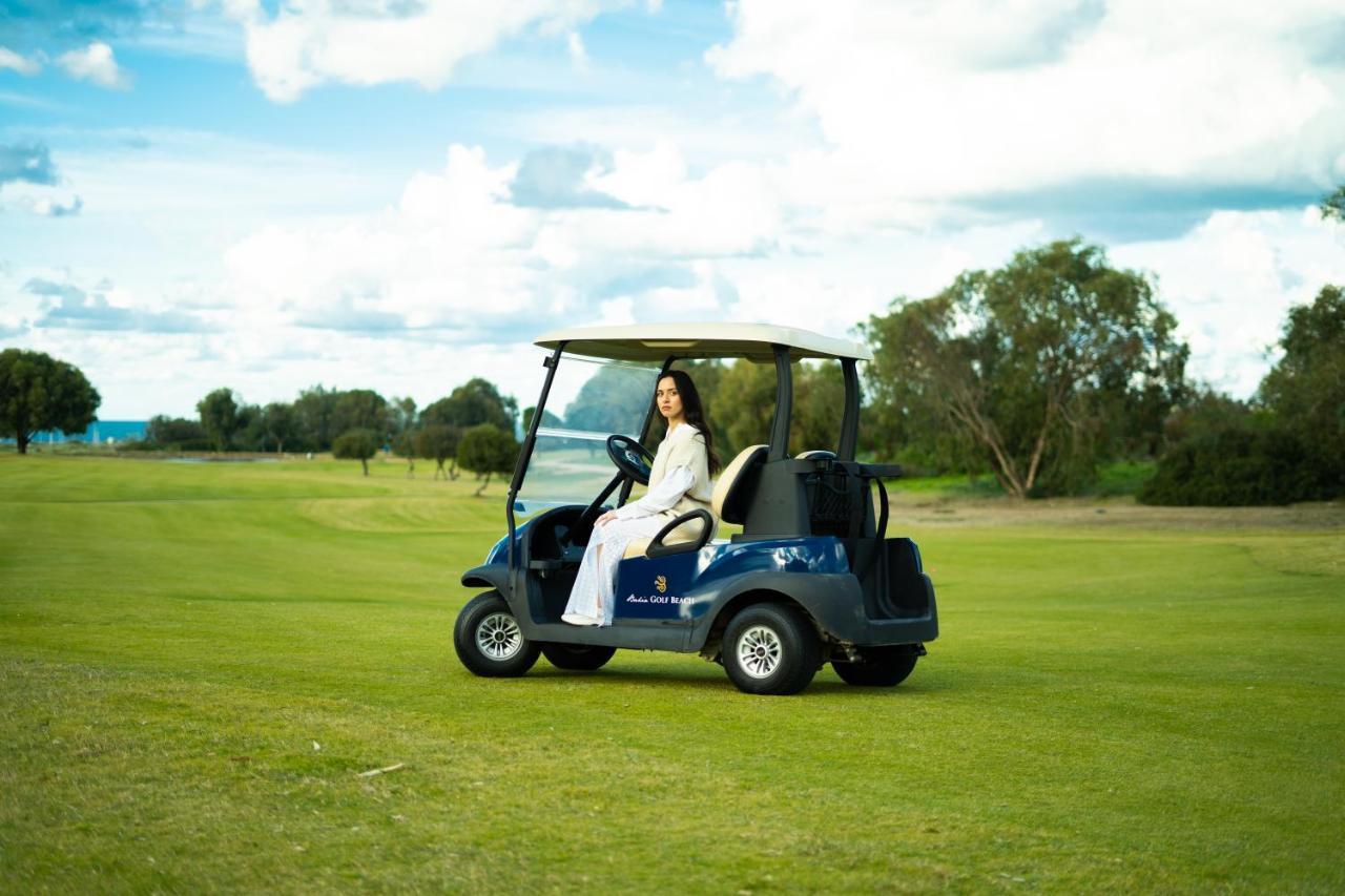 The View Bouznika Ξενοδοχείο Εξωτερικό φωτογραφία Golf cart