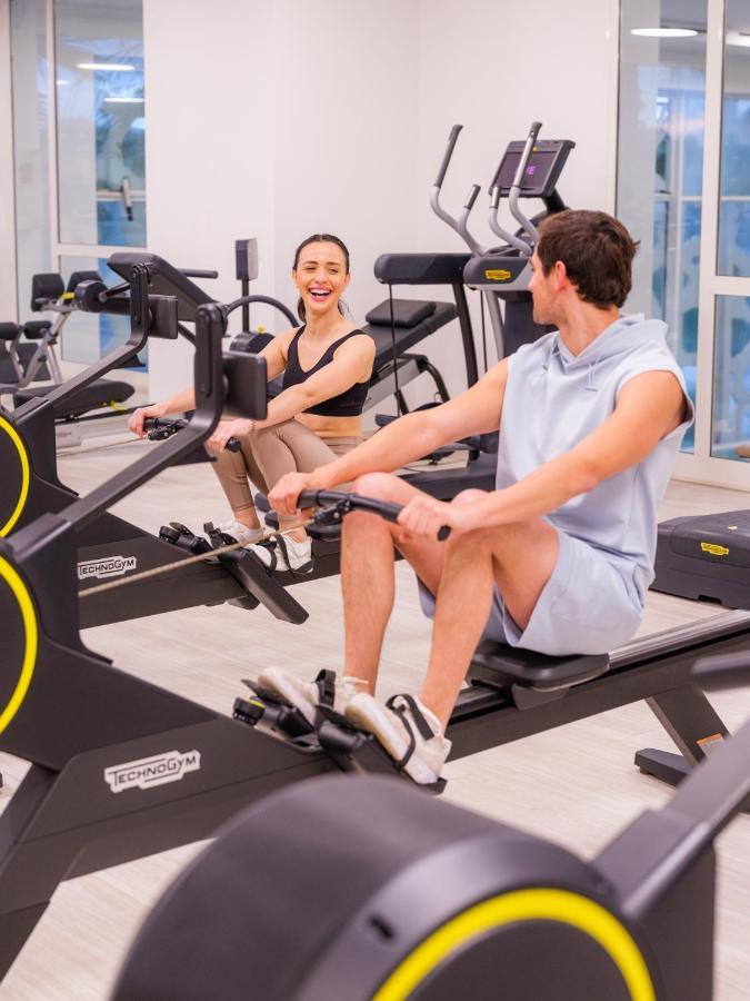 The View Bouznika Ξενοδοχείο Εξωτερικό φωτογραφία A rowing machine
