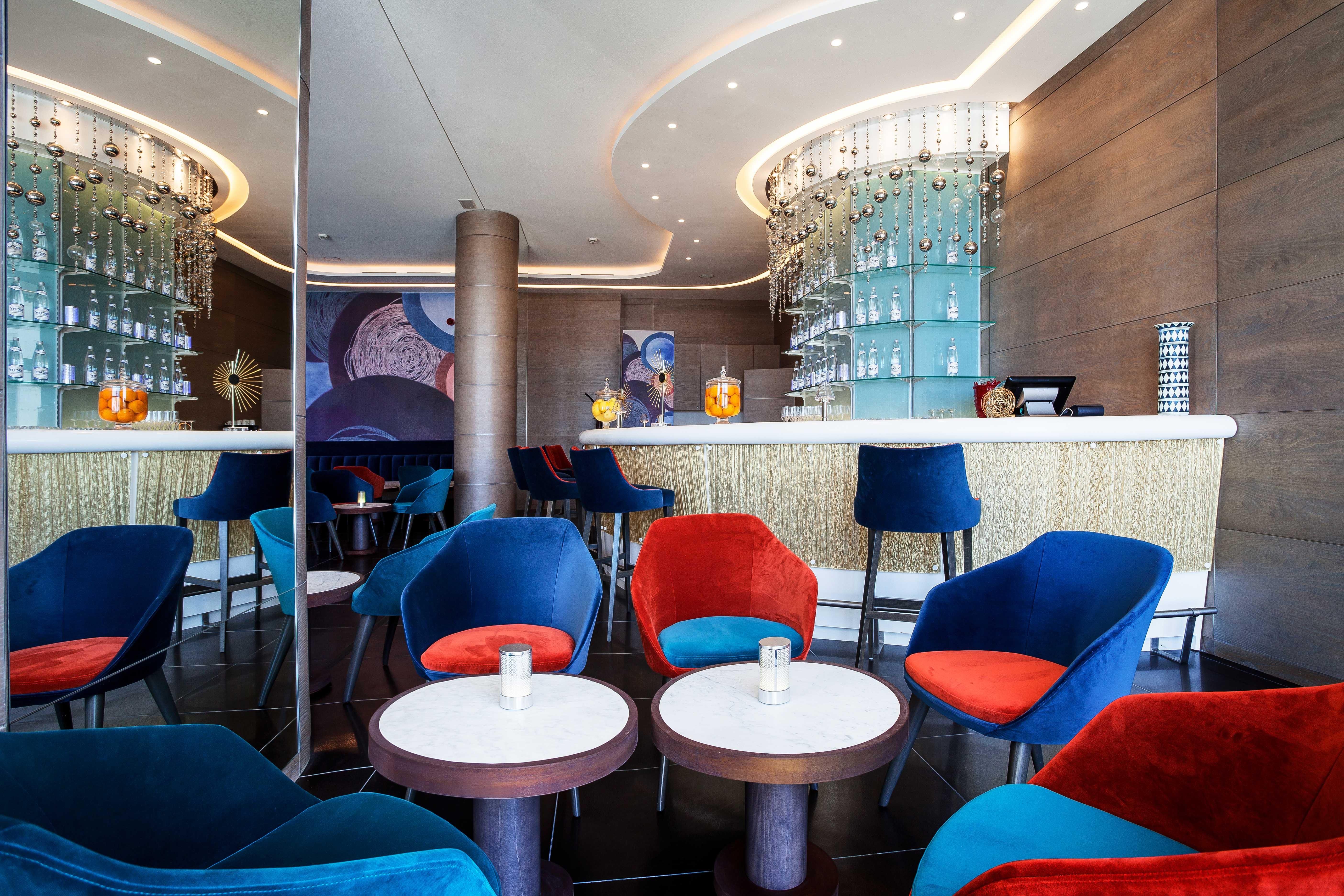 The View Bouznika Ξενοδοχείο Εξωτερικό φωτογραφία The bar on board